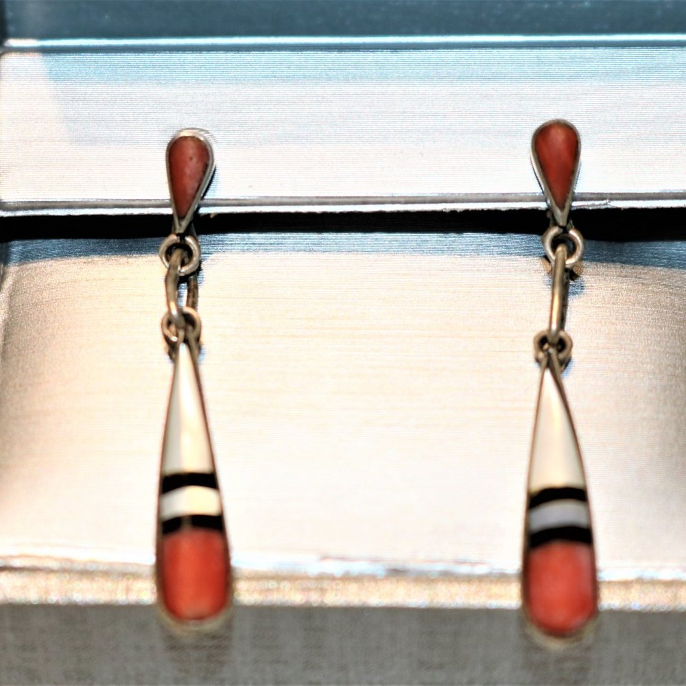VINTAGE Zuni inlay Earrings